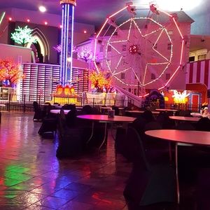 Meet your Posher, Lois